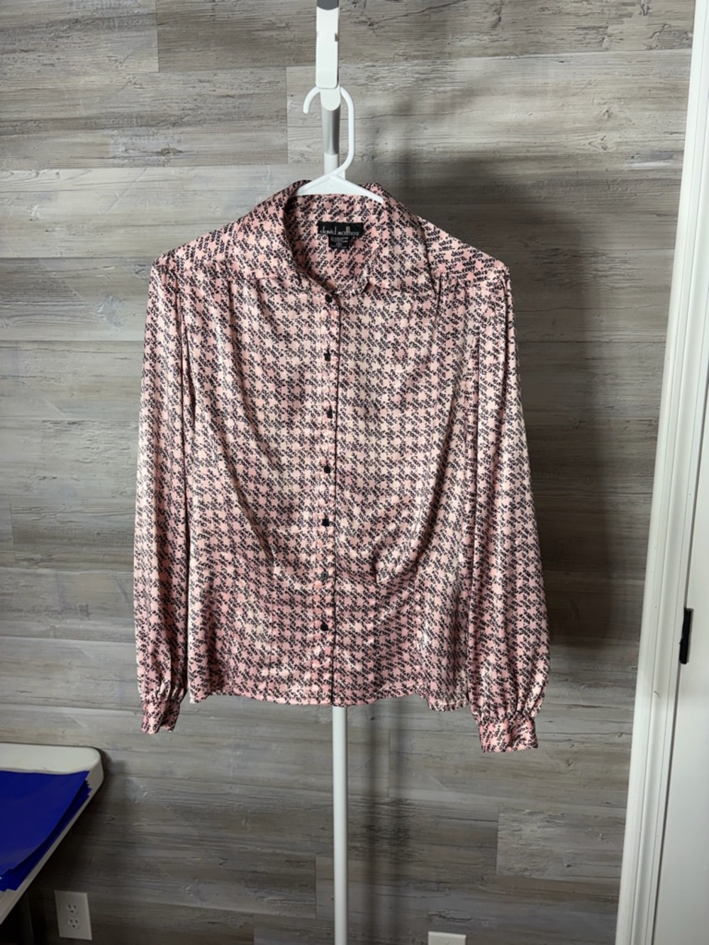 Men's Pink Patterned Long-Sleeve Button-Down Shirt 1610
